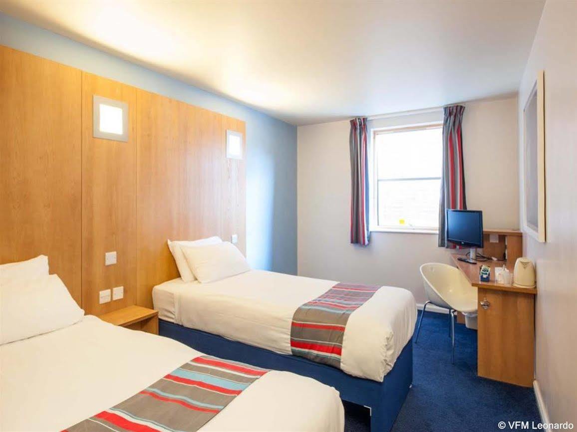 Ramada Encore York Kültér fotó